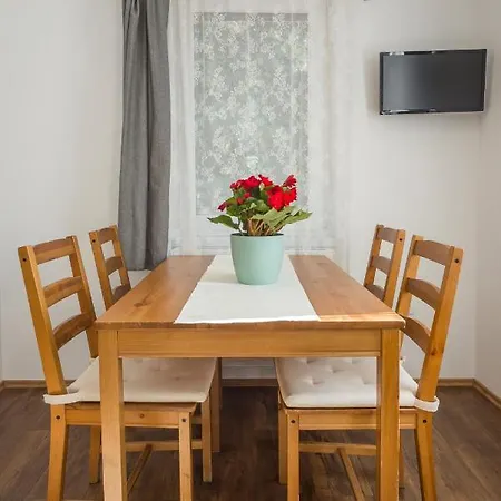 게스트하우스 Szilva Vendeghaz