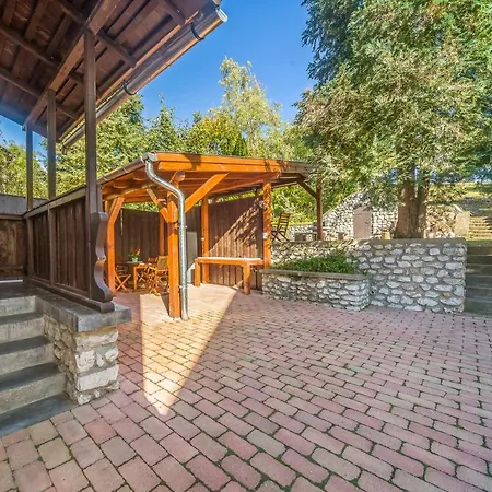 Szilva Vendeghaz 게스트하우스