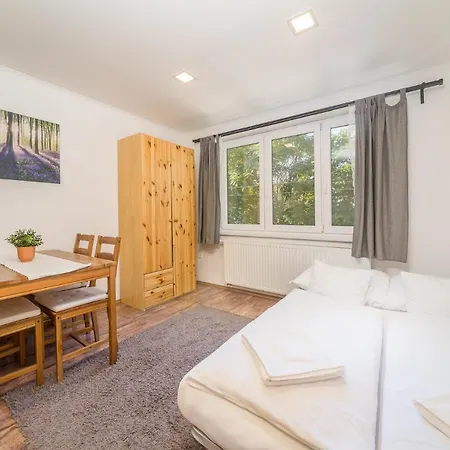 게스트하우스 Szilva Vendeghaz