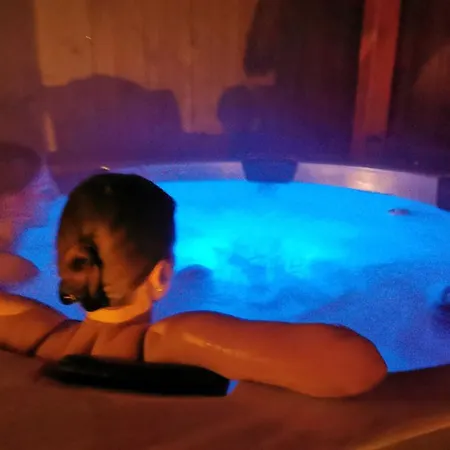 게스트하우스 Szilva Vendeghaz