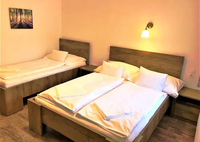 Szilva Pensión 3*